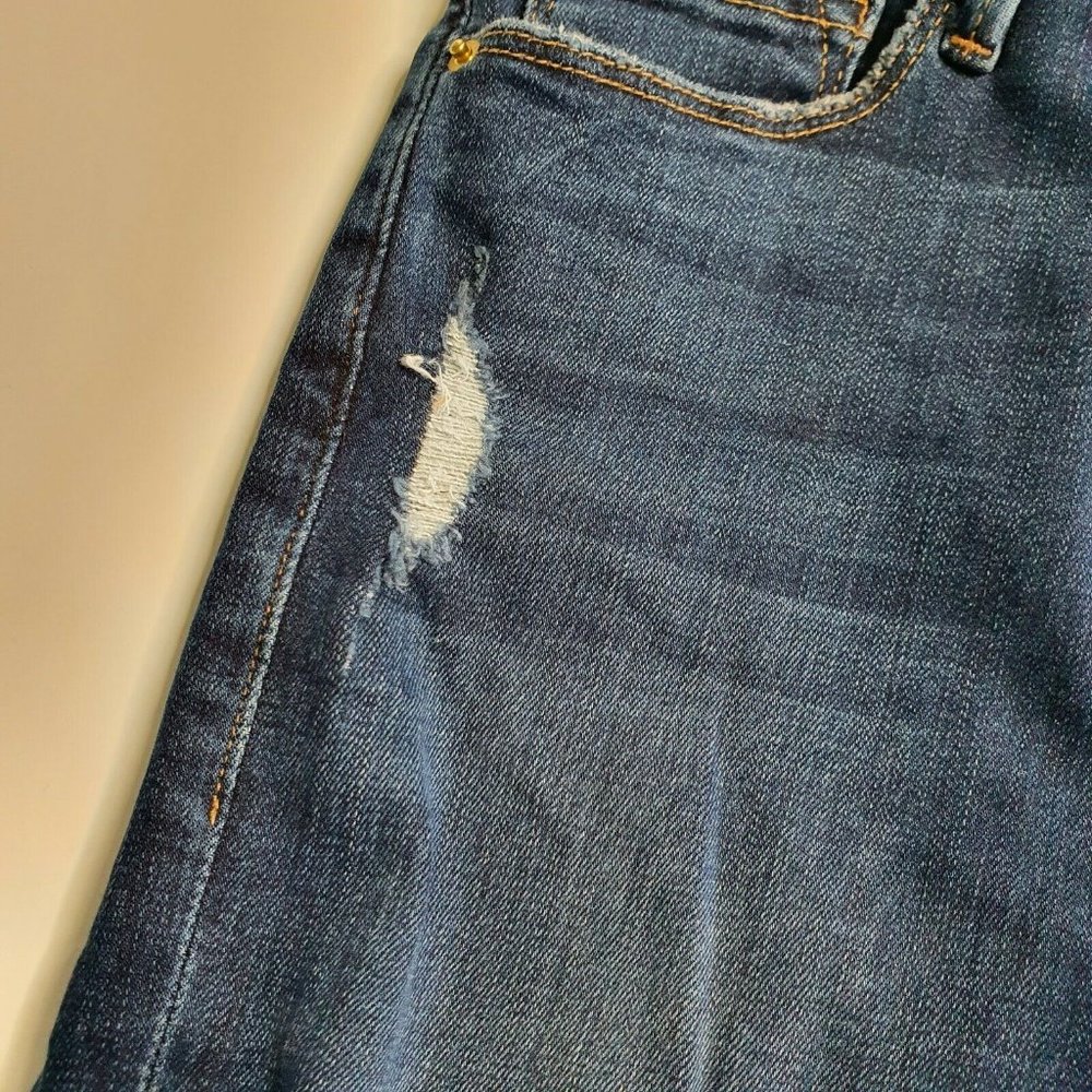 FRAME Distressed Le Mini Boot Mid Rise Jeans - Picture 2 of 10